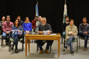 foto gober y gabinete 15-5