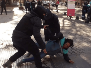 Mendoza represion municipales