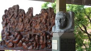 escultura rectorado