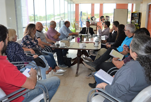 ministro y gremios docentes