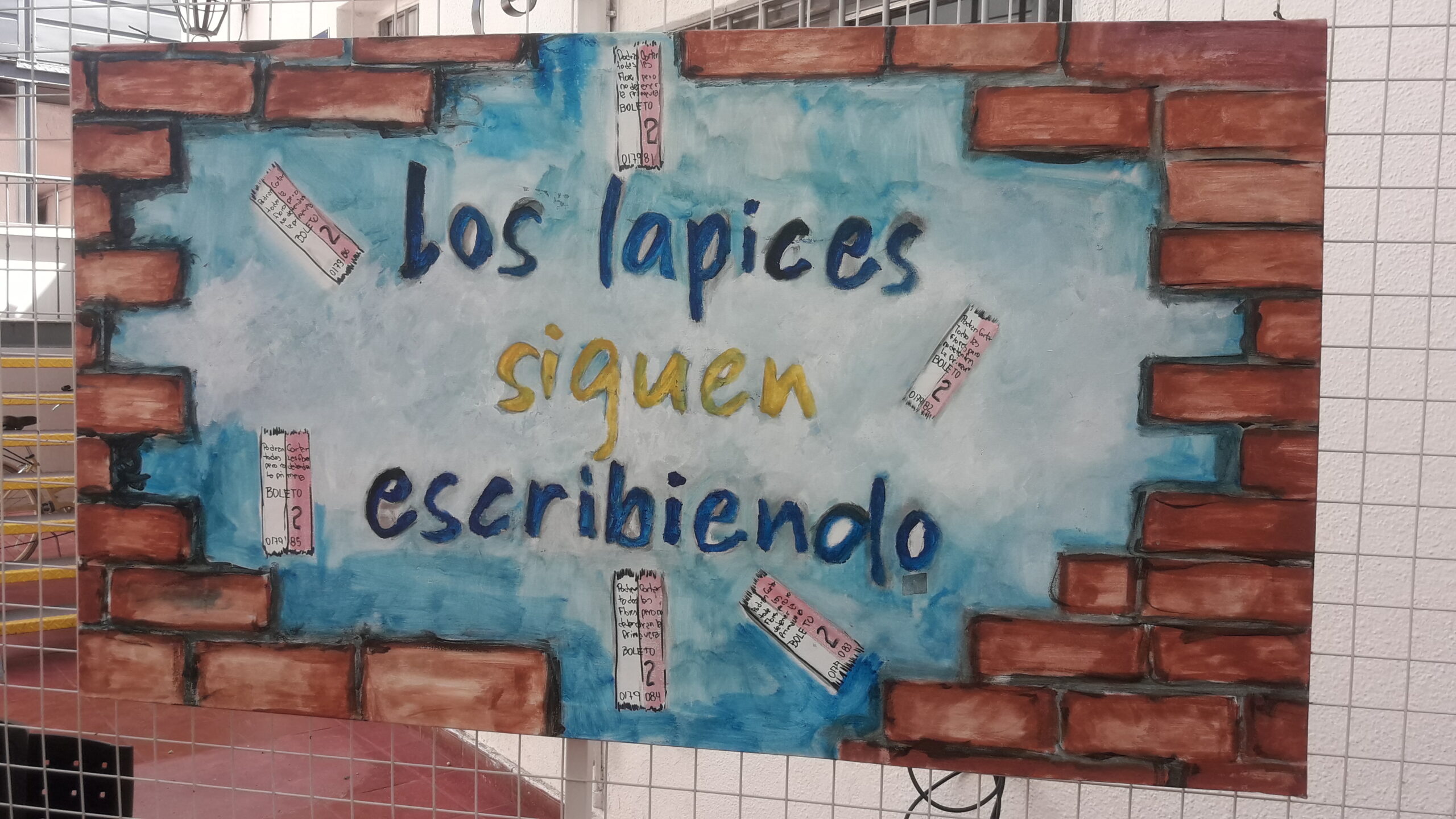 los lapices siguen ....