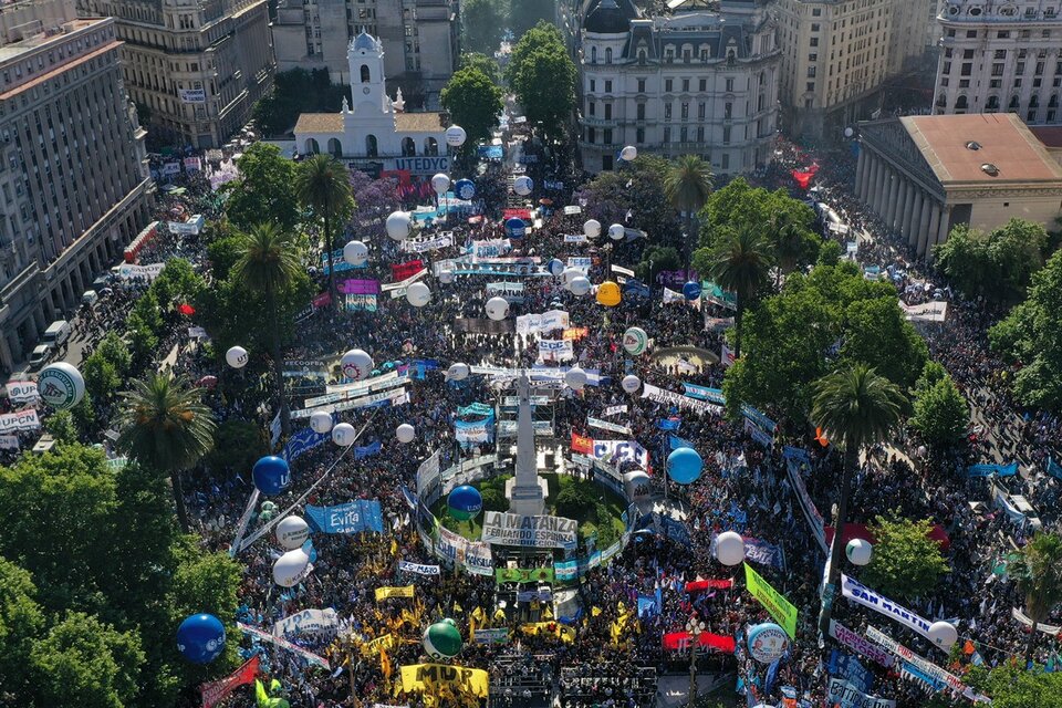 plaza de mayo
