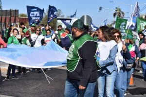 marcha contra poggi