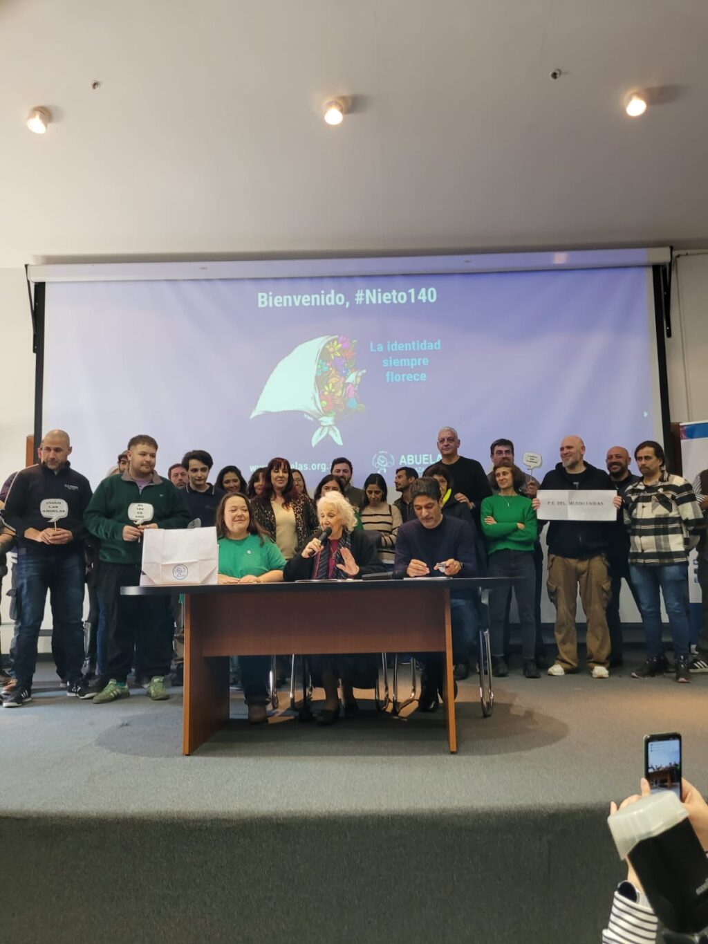 nieto 140
